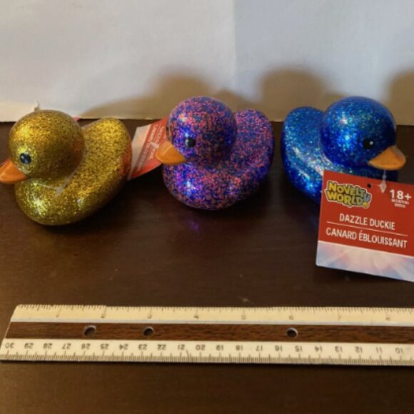 NWT Cute Set of 3 Glitter colorful Ducks. Perfect for Bathtime! or Decoration - Picture 3 of 4
